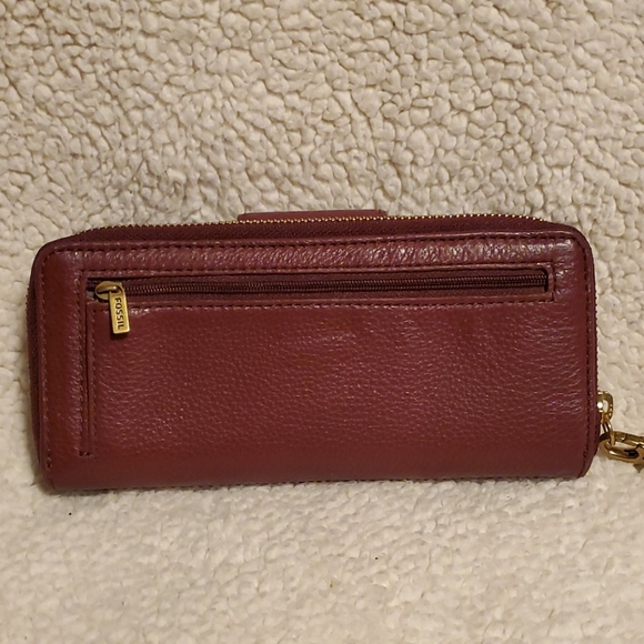 Fossil Wallet/Wristlet - Picture 2 of 9